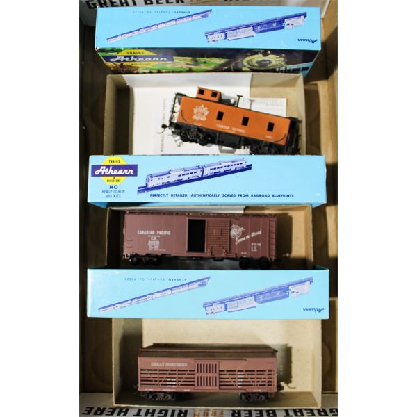THREE ASSORT. ATHEARN HO MODEL TRAIN CARS