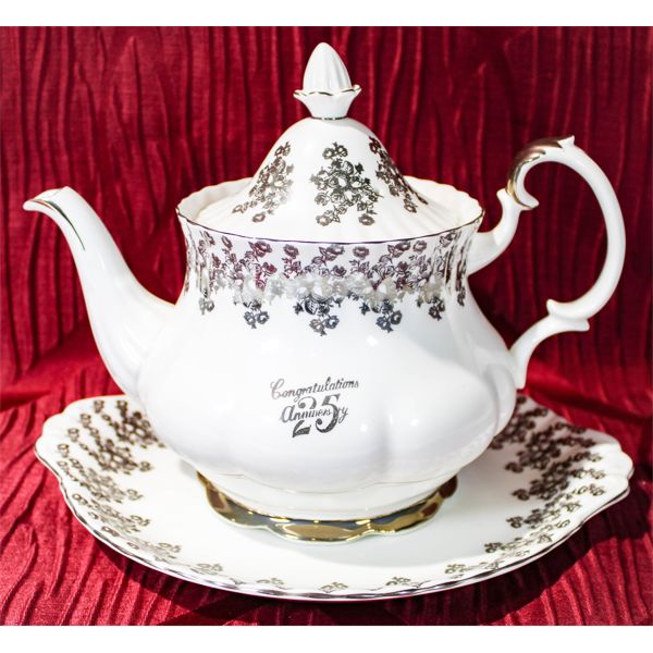 ROYAL ALBERT 25TH ANNIVERSARY TEAPOT & PLATTER