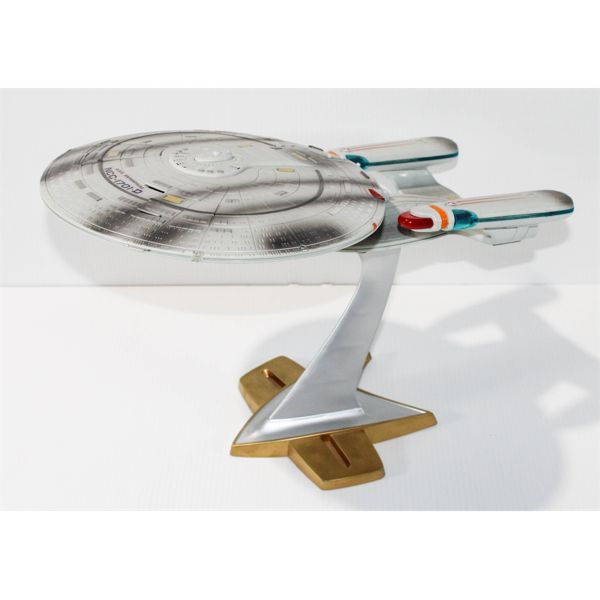 1994 STAR TREK ENTERPRISE NCC - 1701 D MODEL