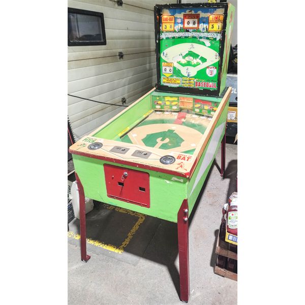 1962 MIDWAY PITCH & BAT BASEBALL PINBALL MACHINE