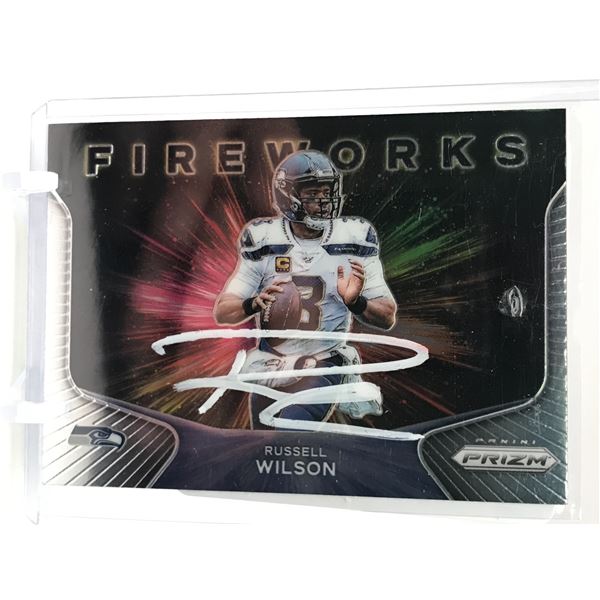 RUSSELL WILSON SIGNED 2020 PANINI PRIZM FOOTBALL CARD (PRO CERT COA)