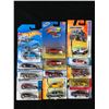 Image 1 : LOT OF MINT ON CARD HOT WHEELS