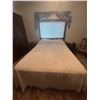 Image 1 : Queen Size Bed With Wooden Head Board