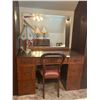 Image 2 : Vintage Vanity With Mirror, Lamp And Chair 24D 50W 62H