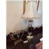 Image 1 : Menorah And Table Lamp 8D 20H