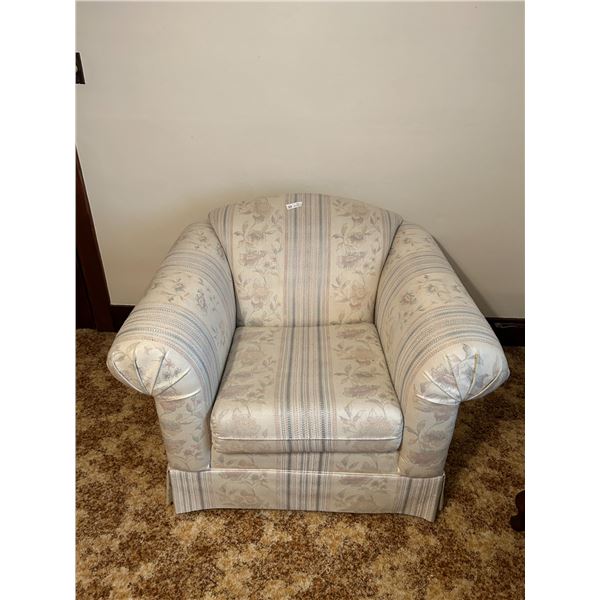 Flora Design Chair 43x32