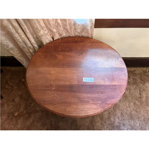 Oval Hardwood Side Table 26x21