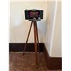 Image 1 : 1907 Kodak #4 & Tripod