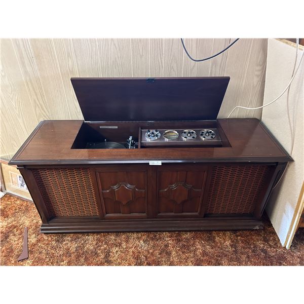 Electrohome Stereo  Record Player 60x20