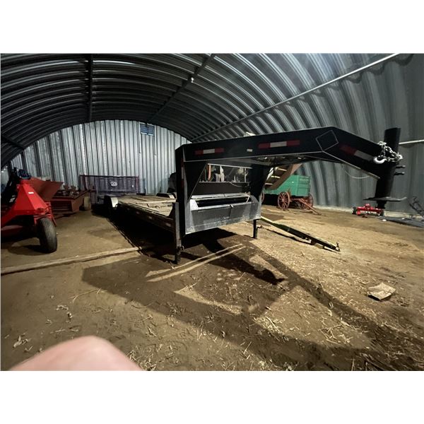 Oasis Trailer MFG Goose Neck Trailer 27Ft Deck Plus 7Ft Goose Neck Between Trainer And Pin