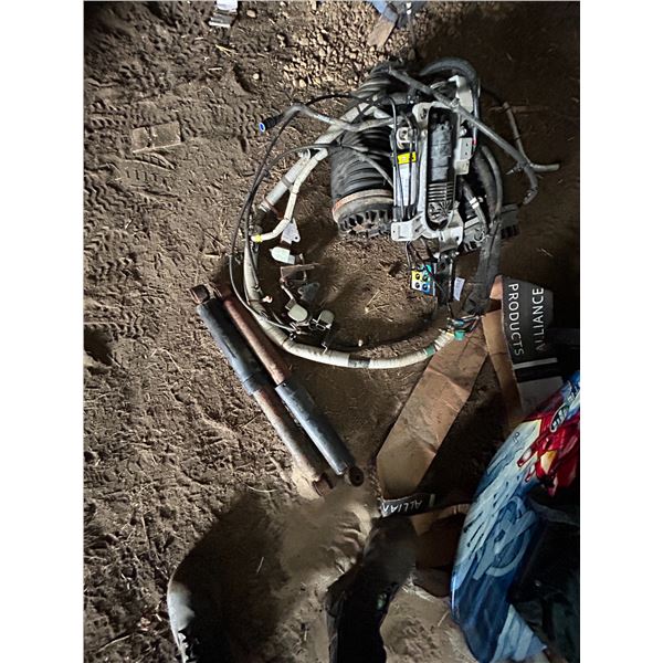 Compresser And Air Bags From 2014 Dodge 1500