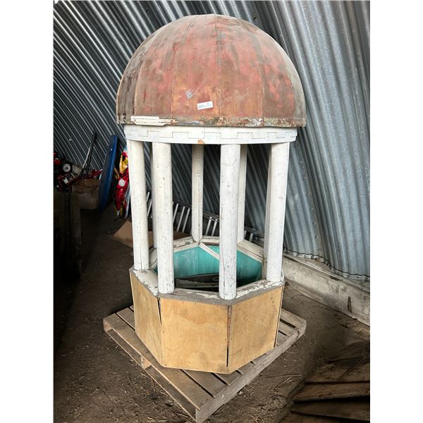 Large Well Themed Yard Decor With Metal Roof 7FT H 3FT W