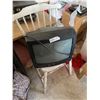 Image 2 : Mini TV+ Wooden Chair