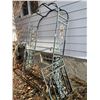 Image 1 : Metal Garden Tressel & Gate