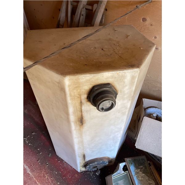 Plastic Fuel / Chemical Tank / Pick Up