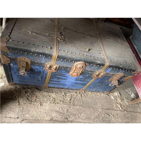 Mystery Blue Trunk Locked Rusted Heavy