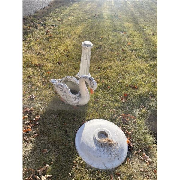 Concrete Swan & Bird Bath