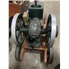 Image 4 : McCormick Deering 1 1/2 HP Farm Engine