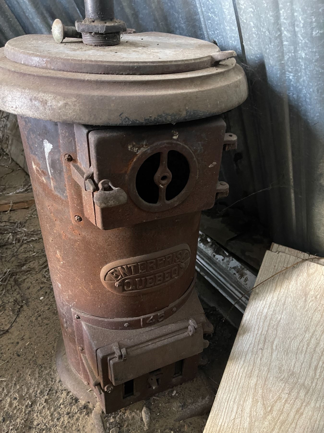 Enterprise Quebec Wood Stove Beck Auctions Inc.