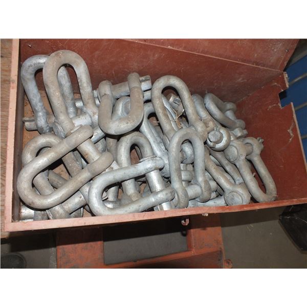 Job Box Full Of Clevis's