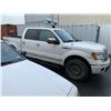 Image 2 : *TOW* *R* 2010 FORD F150 4DR CREWCAB PLATINUM, WHITE, VIN 1FTFW1EV6AFA34476,