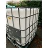 Image 2 : LARGE PLASTIC INDUSTRIAL LIQUID TRANSPORT PALLET