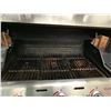 Image 2 : CHAR-BROIL 3 BURNER STAINLESS STEEL OUTDOOR GRILL