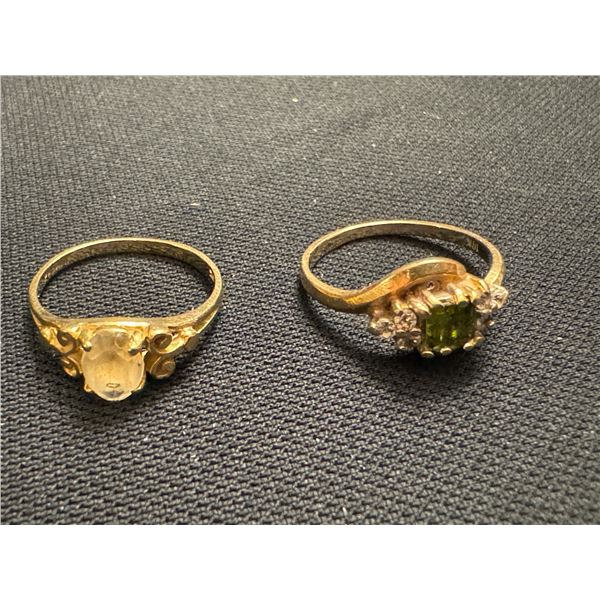 10K LADIES RING WIT GREEN STONE AND CUBIC, 10K RING WITH WHITE STONE TTL 3.7G