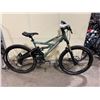 Image 2 : CANNONDALE GEMINI 900 24 SPEED FULL SUSPENSION MOUNTAIN BIKE WITH FULL DISC BRAKES