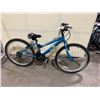 Image 2 : DAISY ADAMS BLUE 18 SPEED MOUNTAIN BIKE