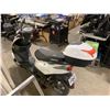 Image 2 : ARMADA WHITE VIN-LJ7WT02E7L2002383 FULL SUSPENSION 500W MOTOR 32KMPH MAX SPEED ELECTRIC SCOOTER