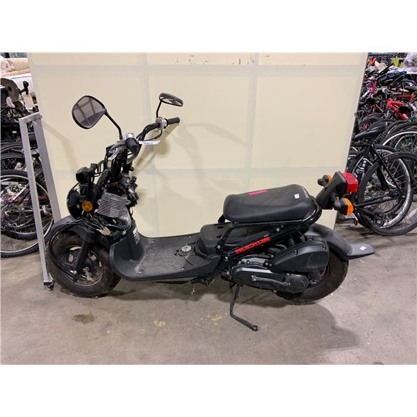 HONDA RUCKUS BLACK GAS OPERATED FULL SUSPENSION SCOOTER