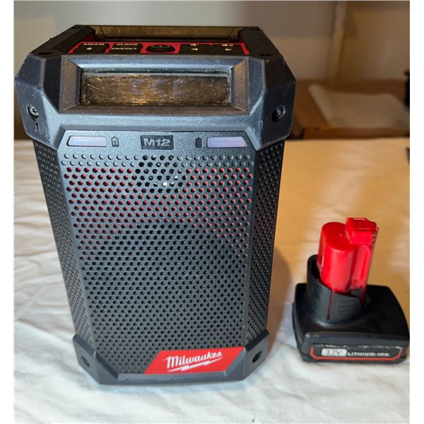 MILWAUKEE PORTABLE BLUETOOTH RADIO WITH TWO BATTERIES *NO CHARGER*