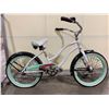 Image 2 : HUFFY CRANBROOK  WHITE SINGLE SPEED CHILDREN'S CRUISER BIKE