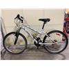 Image 1 : SPORTEK STAR DANCER WHITE 18 SPEED FRONT SUSPENSION MOUNTAIN BIKE