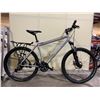 Image 2 : ROCKY MOUNTAIN FUSION SILVER 27 SPEED FRONT SUSPENSION MOUNTAIN BIKE WITH FULL DISC BRAKE