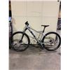 Image 1 : GT AVALANCHE GREY 27 SPEED FRONT SUSPENSION FULL DISC BRAKE MOUNTAIN BIKE