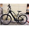 Image 1 : QUEST BLACK 8 SPEED ELECTRIC BIKE FRONT SUSPENSION FULL DISC BRAKES