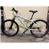 Image 1 : NORCO WOLVERINE WHITE 16 SPEED FRONT SUSPENSION MOUNTAIN BIKE WITH FULL DISC BRAKES