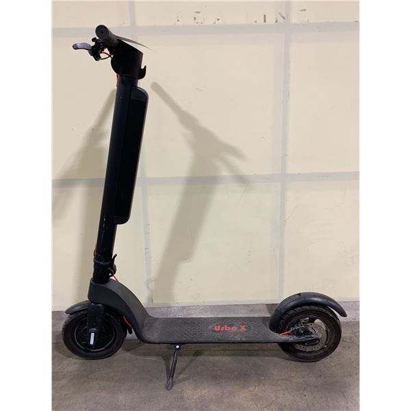 URBO X BLACK ELECTRIC RIDE ON SCOOTER *NO KEYS, NO CHARGER*