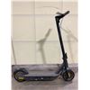 Image 2 : SEGWAY NINEBOT BLACK ELECTRIC RIDE ON SCOOTER *NO KEYS, NO CHARGER, POWERS ON & RUNNING*