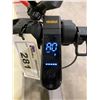 Image 3 : SEGWAY NINEBOT BLACK ELECTRIC RIDE ON SCOOTER *NO KEYS, NO CHARGER, POWERS ON & RUNNING*
