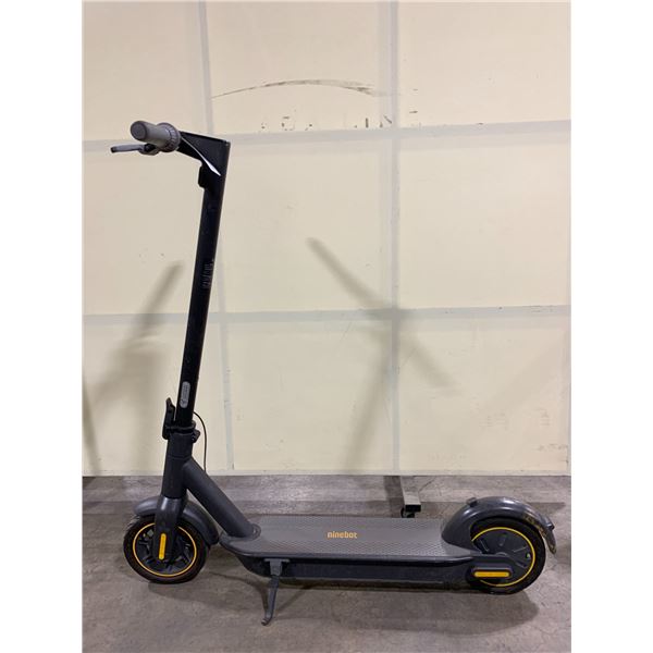 SEGWAY NINEBOT BLACK ELECTRIC RIDE ON SCOOTER *NO KEYS, NO CHARGER, BRAKES NEED