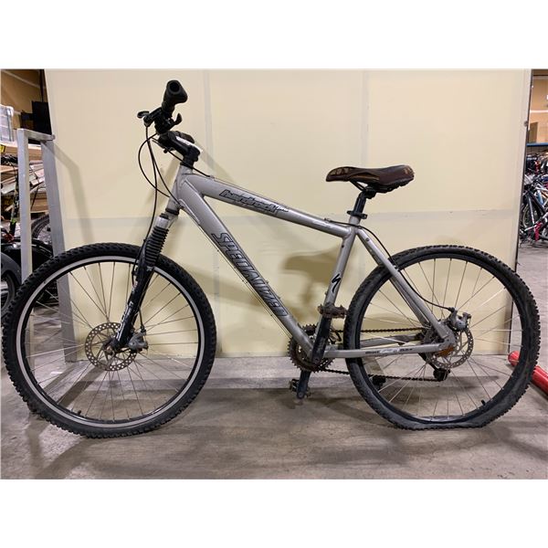 SPECIALIZED HARDROCK PRO GREY 24 SPEED FRONT SUSPENSION MOUNTAIN BIKE WITH FULL DISC BRAKES