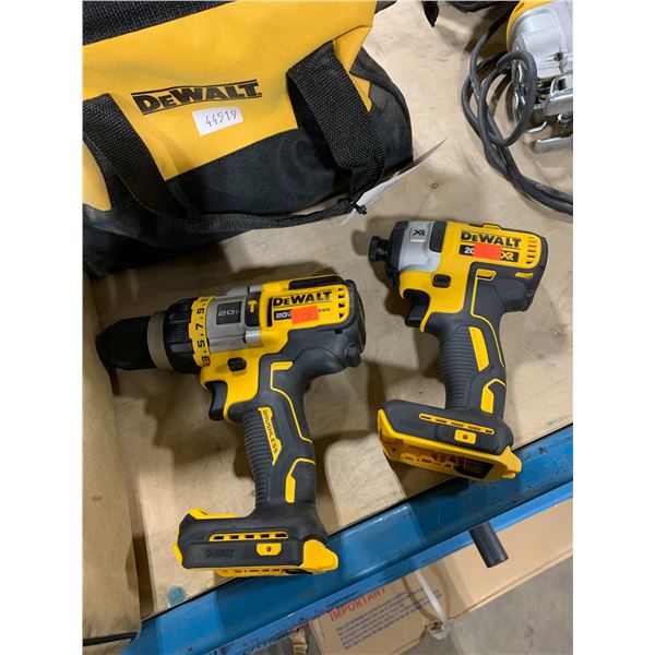 DEWALT CORDLESS DRILL & IMPACT GUN WITH CHARGER & SOFT CARRY BAG