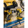 Image 2 : DEWALT CORDLESS DRILL & IMPACT GUN WITH CHARGER & SOFT CARRY BAG