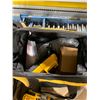 Image 4 : DEWALT CORDLESS DRILL & IMPACT GUN WITH CHARGER & SOFT CARRY BAG