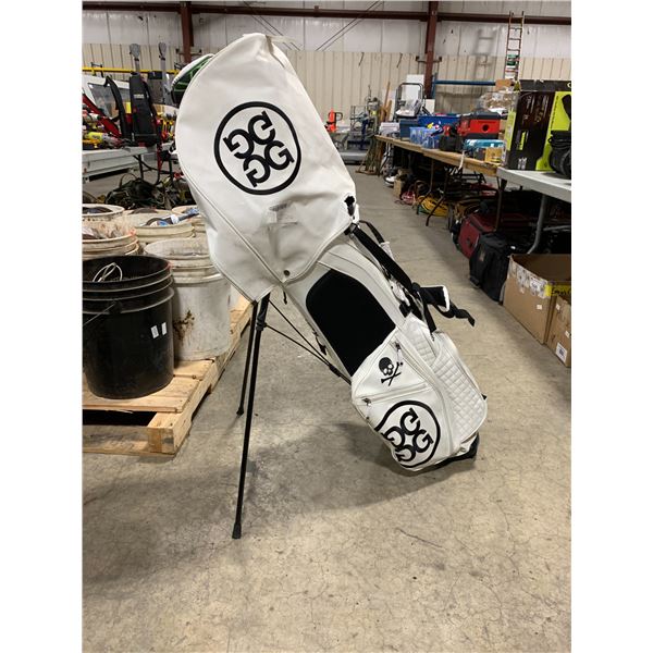 G/FORE VESSEL GOLF BAG WITH ASSORTMENT OF APPROX 11 GOLF CLUBS - Able ...