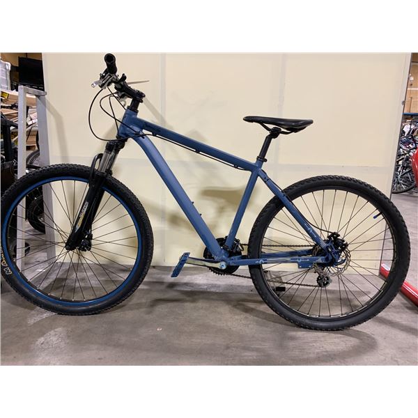 BLUE NO NAME 27 SPEED FRONT SUSPENSION MOUNTAIN BIKE WITH REAR DISC BRAKE