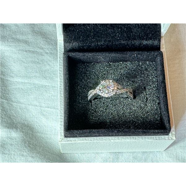 LADIES PLATINUM DIAMOND SET DRESS RING WITH ROUND BRILLIANT CUT .90 CARAT